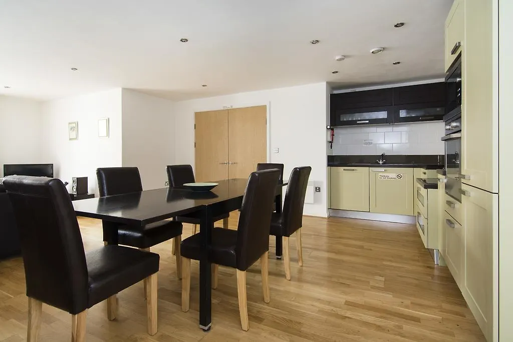 ברייטון City Apartment 0*,